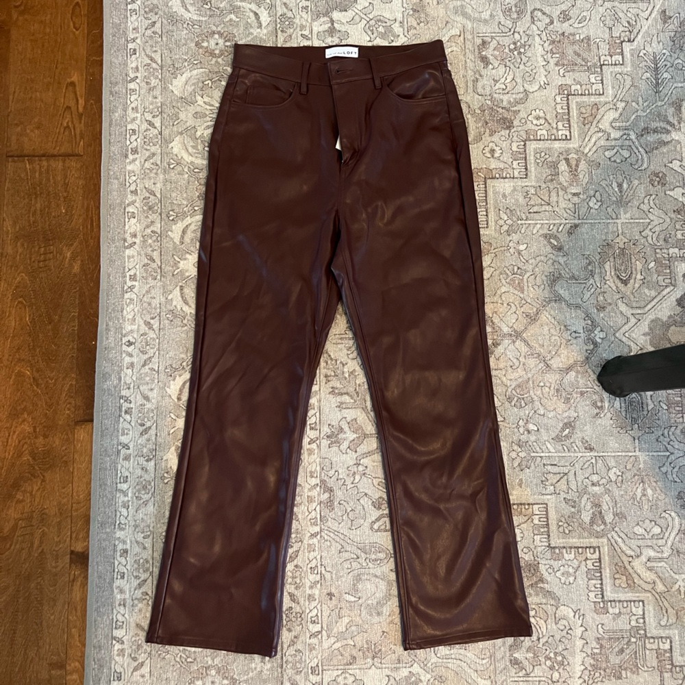 NWT Loft Size 4 cropped faux leather cropped pants